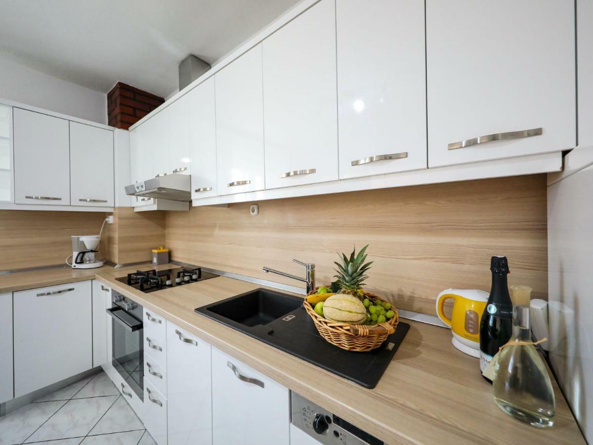 Lovely Holiday Home In Policnik With Private Pool Екстериор снимка